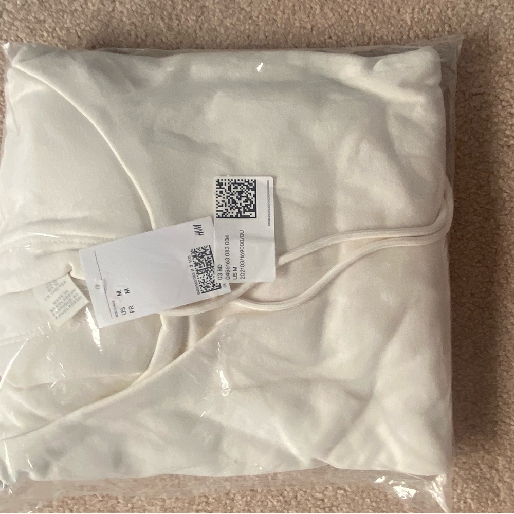 H&M sweater